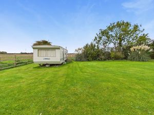 Caravan and Grounds- click for photo gallery